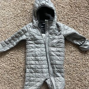 18-24 north face thermoball snowsuit